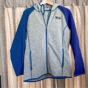 LL Bean Sweater Fleece Grey with Blue Accent Sleeve in Size Extra Large